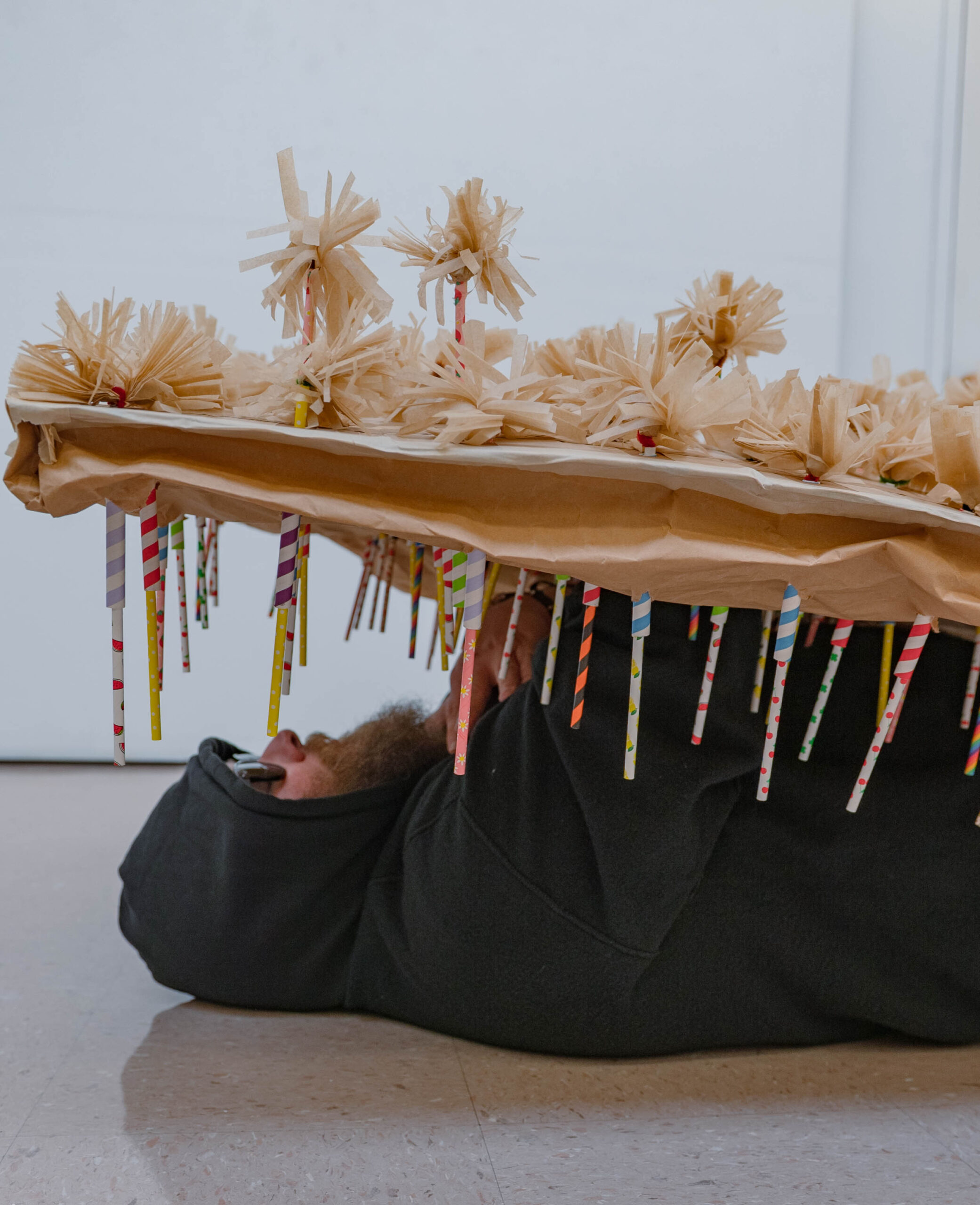 me under 217 (Per Day) Sculpture performance
